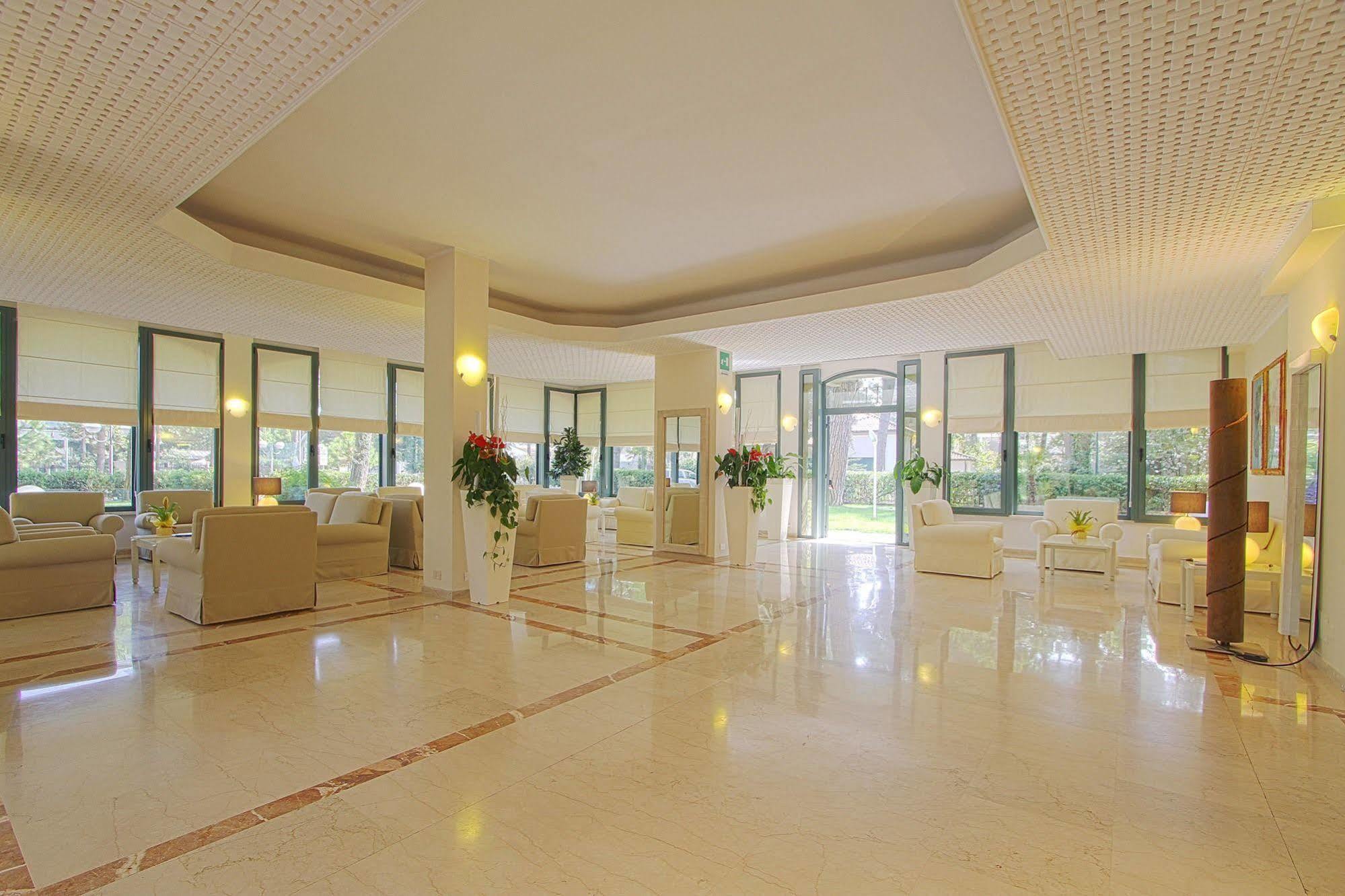 Hotel Michelangelo Milano Marittima Eksteriør billede