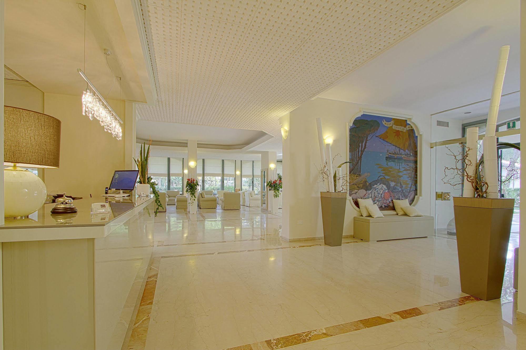 Hotel Michelangelo Milano Marittima Eksteriør billede