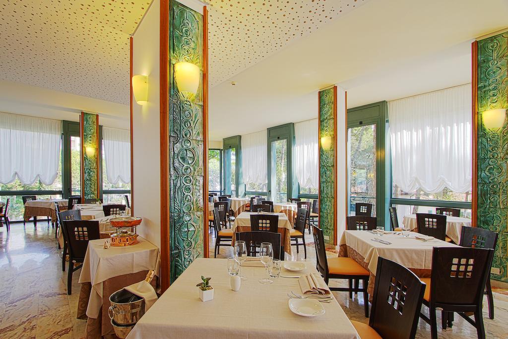 Hotel Michelangelo Milano Marittima Eksteriør billede